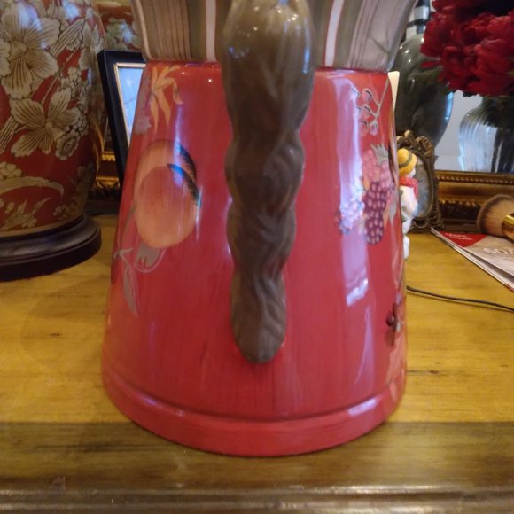 New (Other) Tracy Porter Large Serving Pitcher for the Octavia Collection - Picture 3 of 11